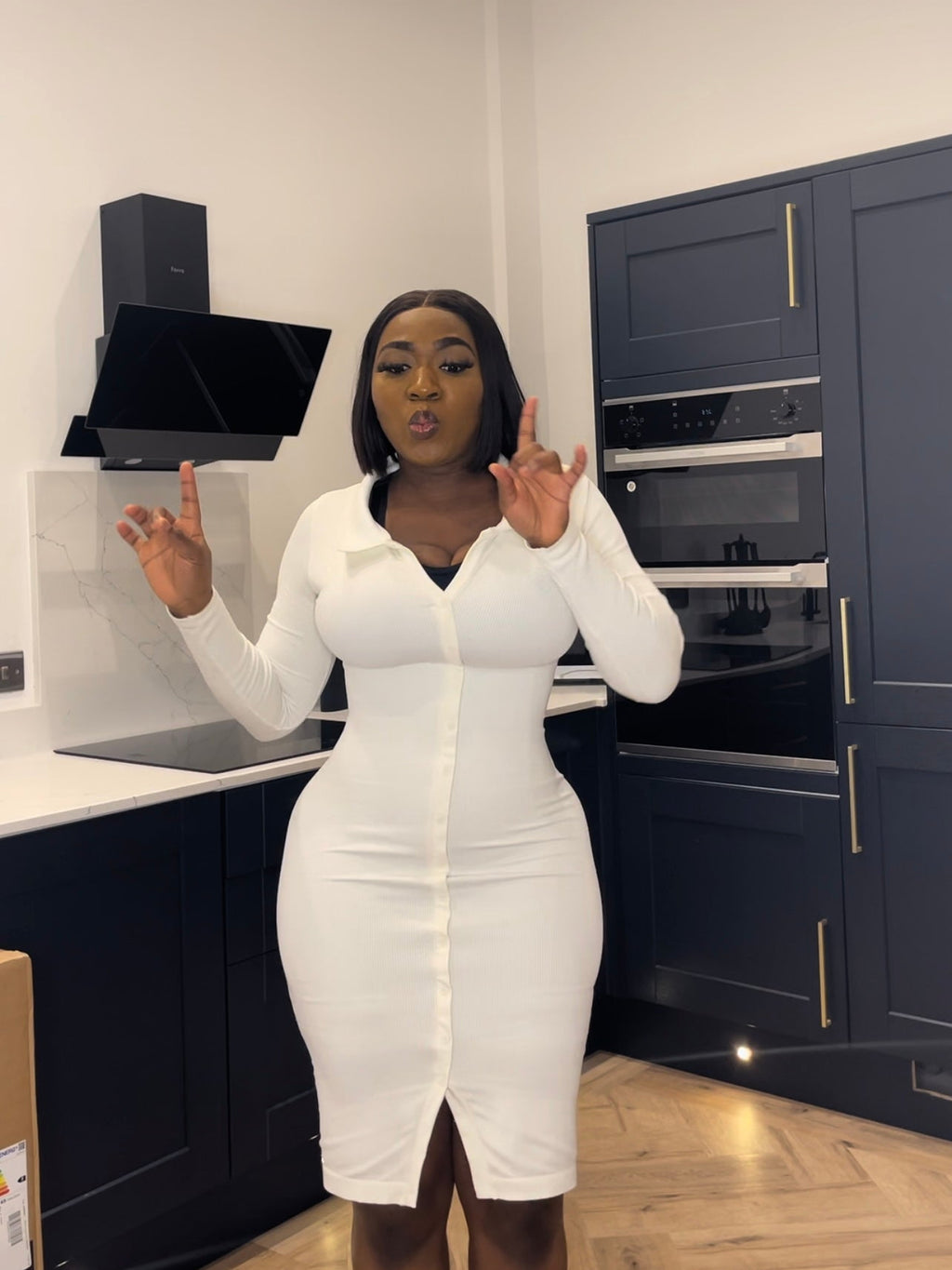 Buttoned collar shaper dress
